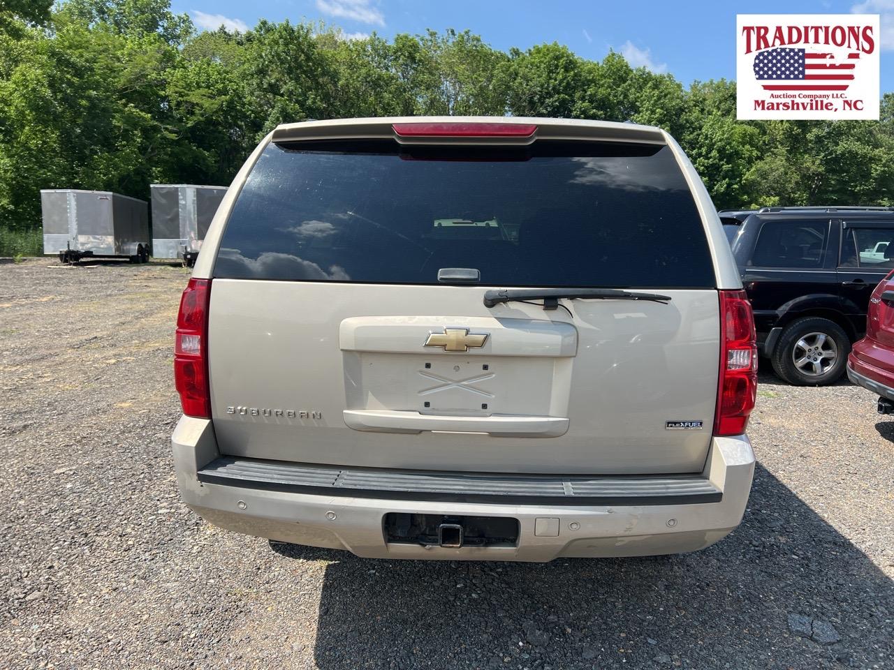 2008 Chevrolet Suburban 4x4 VIN 2685