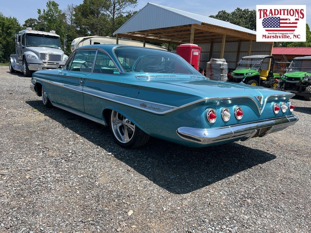 1961 Chevrolet Impala SS VIN 2329