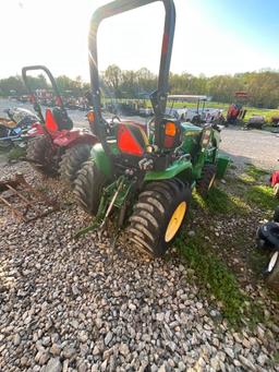 John Deere 3033r tractor and loader