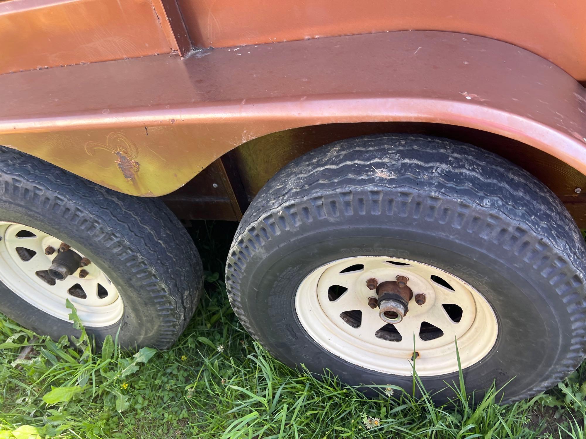 1993 Ponderosa gooseneck horse trailer