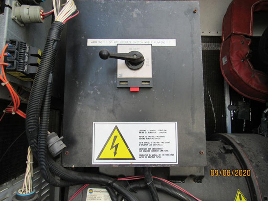 2006 Flint Power Systems (PowerMax) Trailer-Mounted Generator