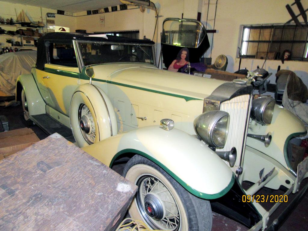 1933 Packard Super 8 Convertible