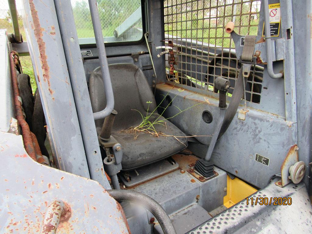 2001 New Holland LS180 Skid Steer