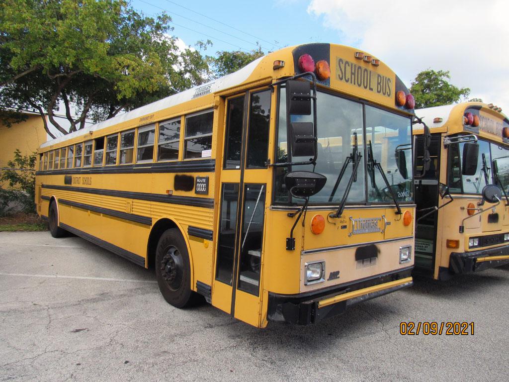 2001 Thomas School Bus