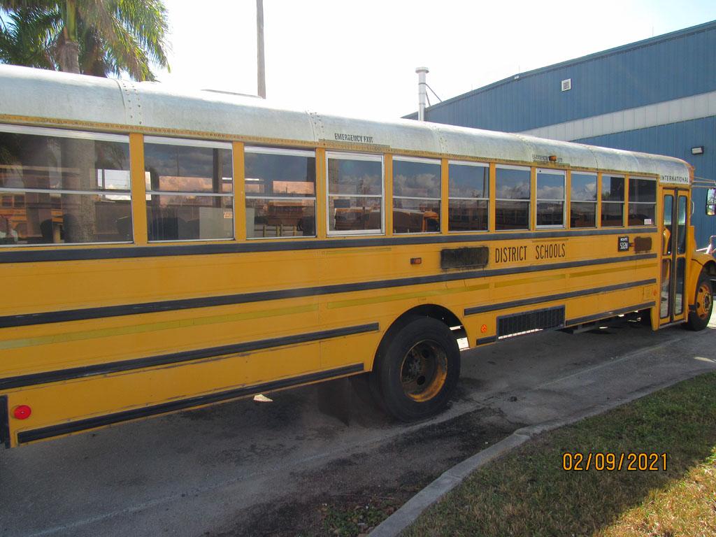 2001 International School Bus