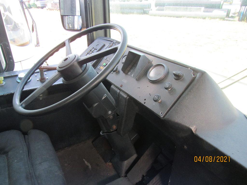 2005 NABI 40 Foot Transit Bus