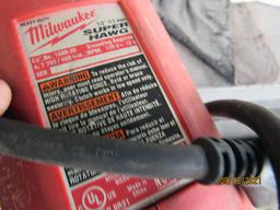 MILWAUKEE 1/2 INCH HOLE DRILL