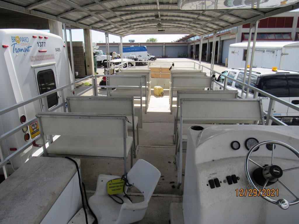 Pontoon Boat with Evinrude Outboard Motor