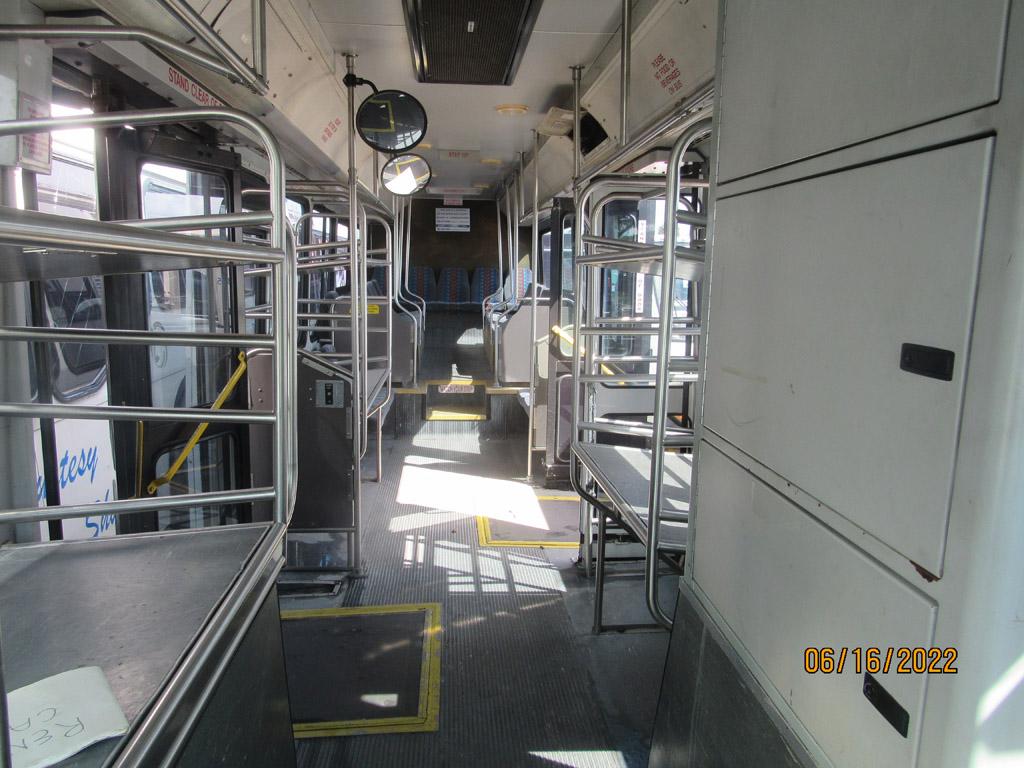 2006 40-Foot Passenger Shuttle Bus