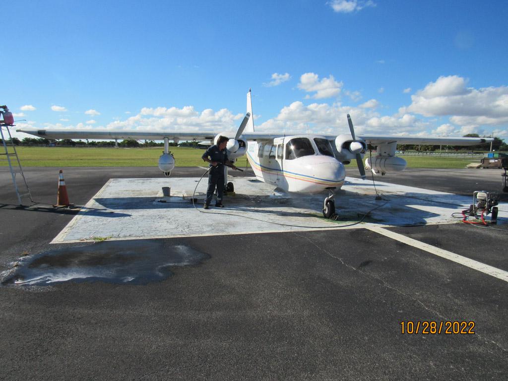 Airplane - Twin Engine Aircraft - Pilatus Britten Norman LTD S/NC2171 BN-2B-21 Islander