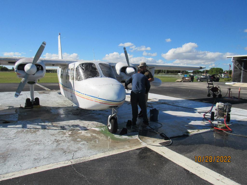 Airplane - Twin Engine Aircraft - Pilatus Britten Norman LTD S/NC2171 BN-2B-21 Islander