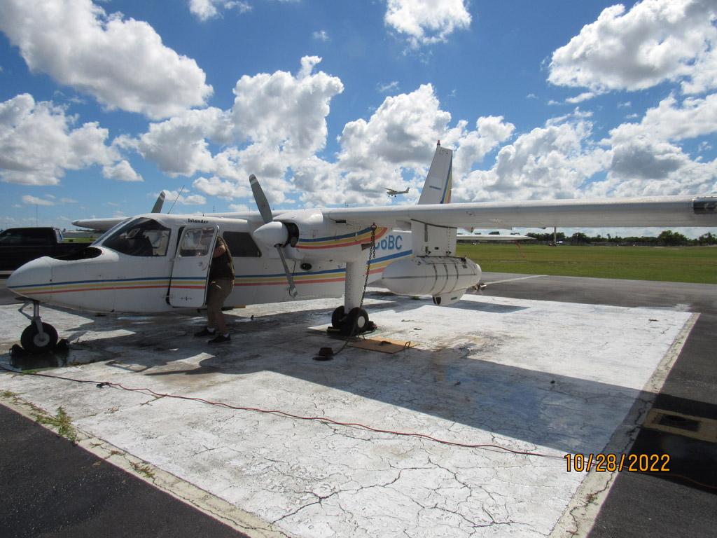 Airplane - Twin Engine Aircraft - Pilatus Britten Norman LTD S/NC2171 BN-2B-21 Islander