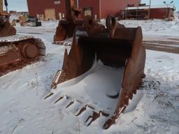 Excavator bucket, 56 in. fits Cat 336 excavator (Located in front of wareho