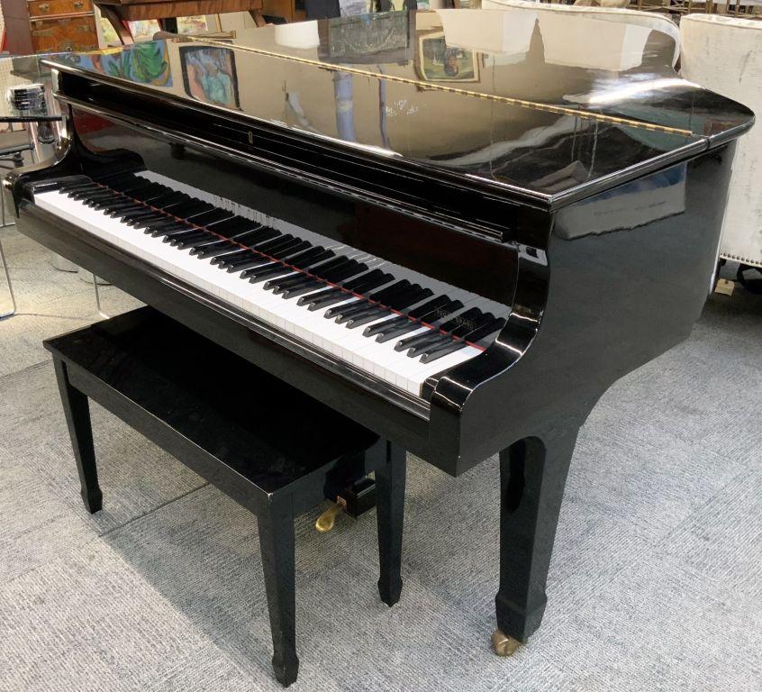 Young Chang Black Lacquer G-157 Baby Grand Piano.