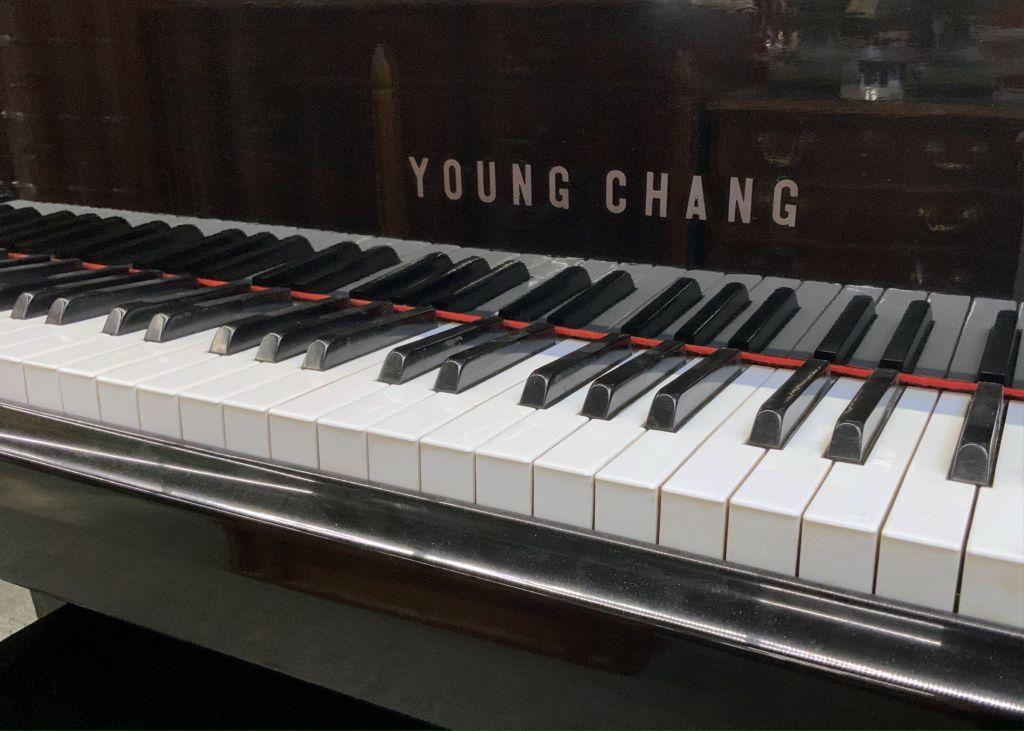Young Chang Black Lacquer G-157 Baby Grand Piano.