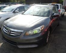 2011 HONDA Accord s/n:064562