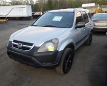 2004 HONDA CRV SUV   5 spd s/n:240813