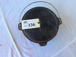 Cast Iron Dutch Oven