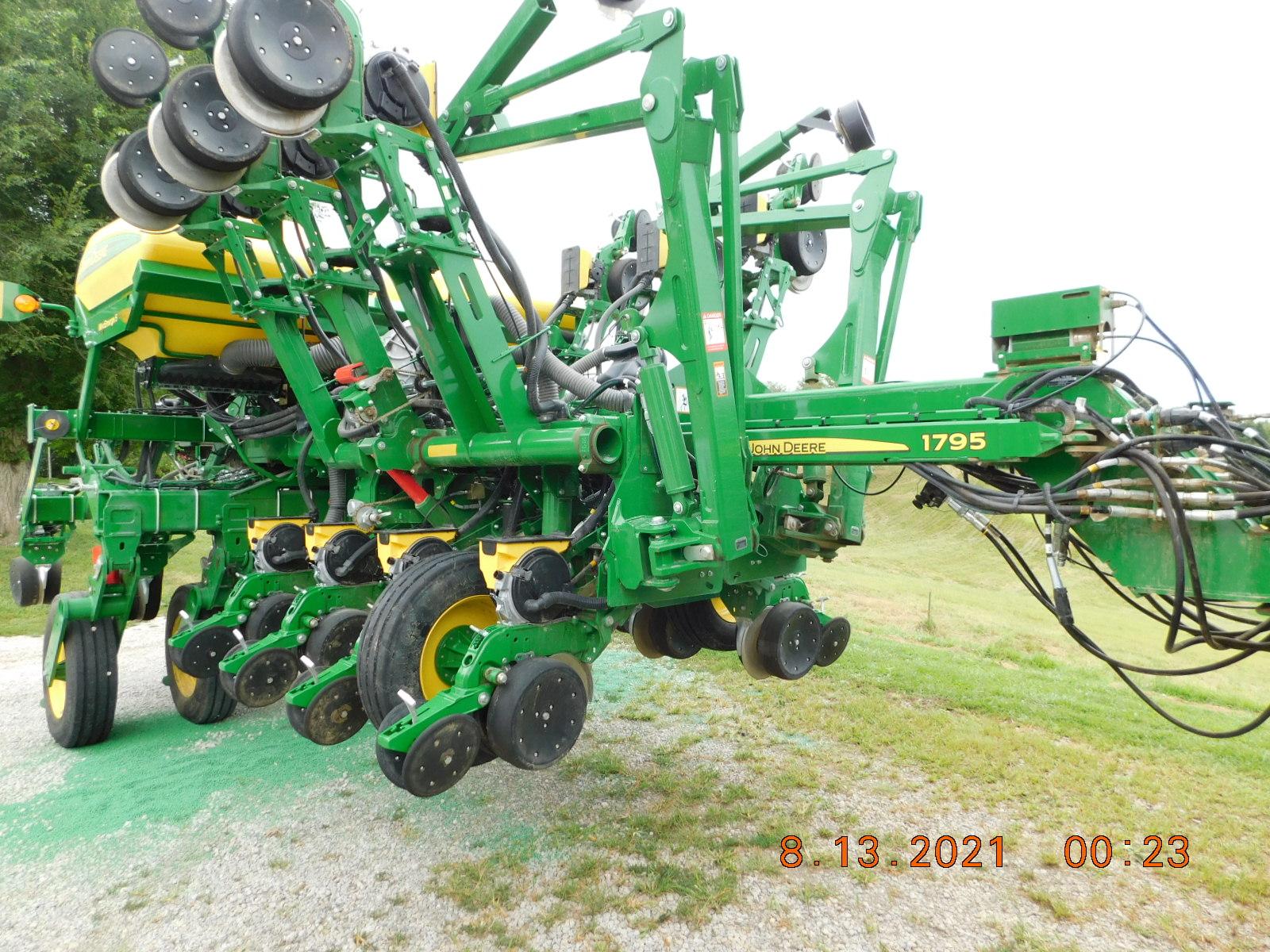 2021 John Deere 1795CCS "MaxEmerge 5" Planter