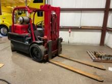 FORKLIFT, HYSTER MDL. S150, dual stage, 22,500 lift cap., 131" lift ht., 72" forks, 3-speed, solid