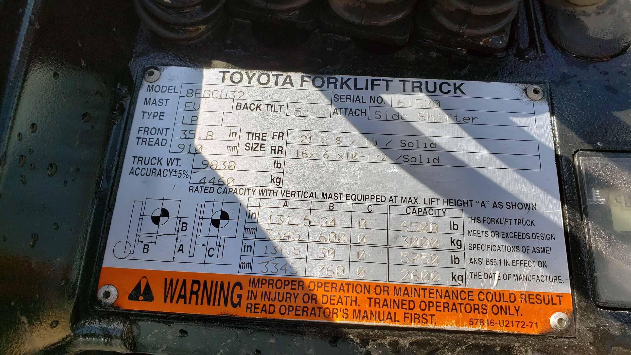 LPG FORKLIFT,  TOYOTA 6,500-LB. BASE CAP. MDL. 8FGCU32, Mfg. 2014, LPG engi