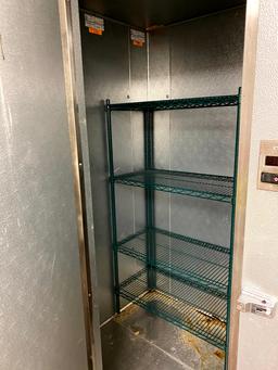 Norlake Walk-in Freezer w/ Self Contained Refrigeration, Tested & Working!