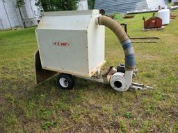 E-Z VAC LAWN TRAILER