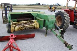 JD 336 Square Baler