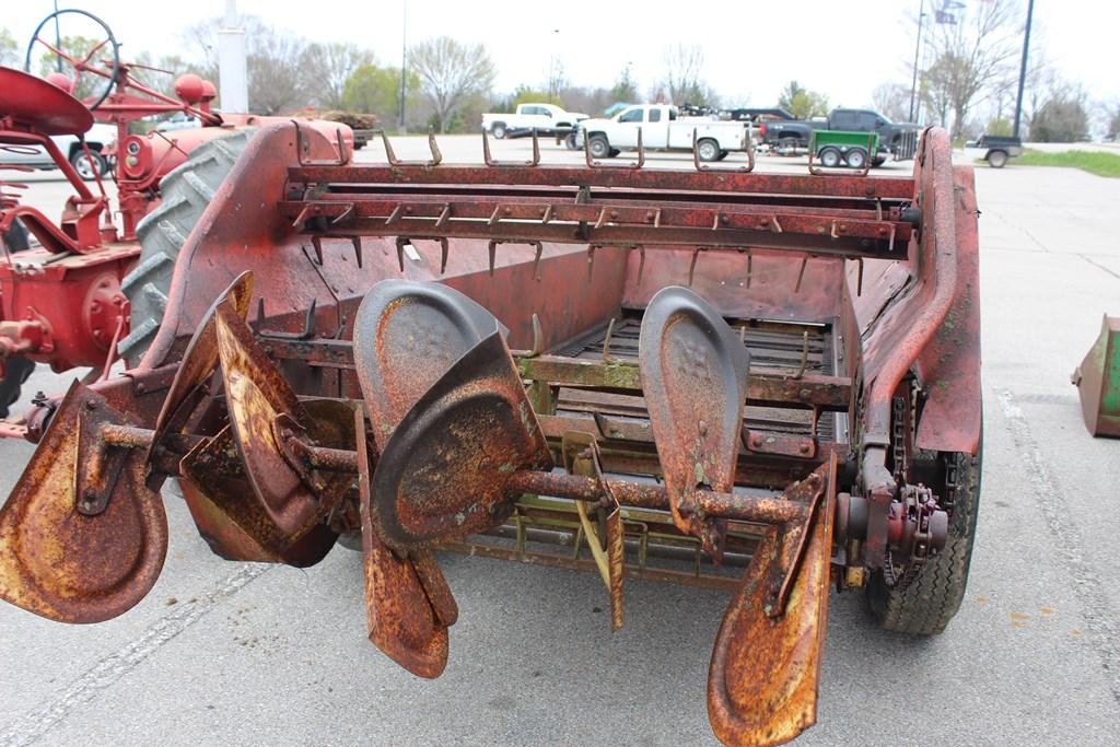 New Holland PTO driver manure spreader