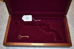 Colt Single Action Army Wood Presentation Case – w/Red Felt Interior & Key – For SAA w/7½” Barrel