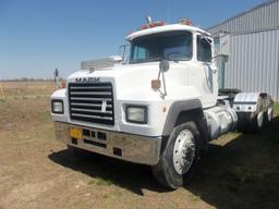 1995 Mack 600 Truck