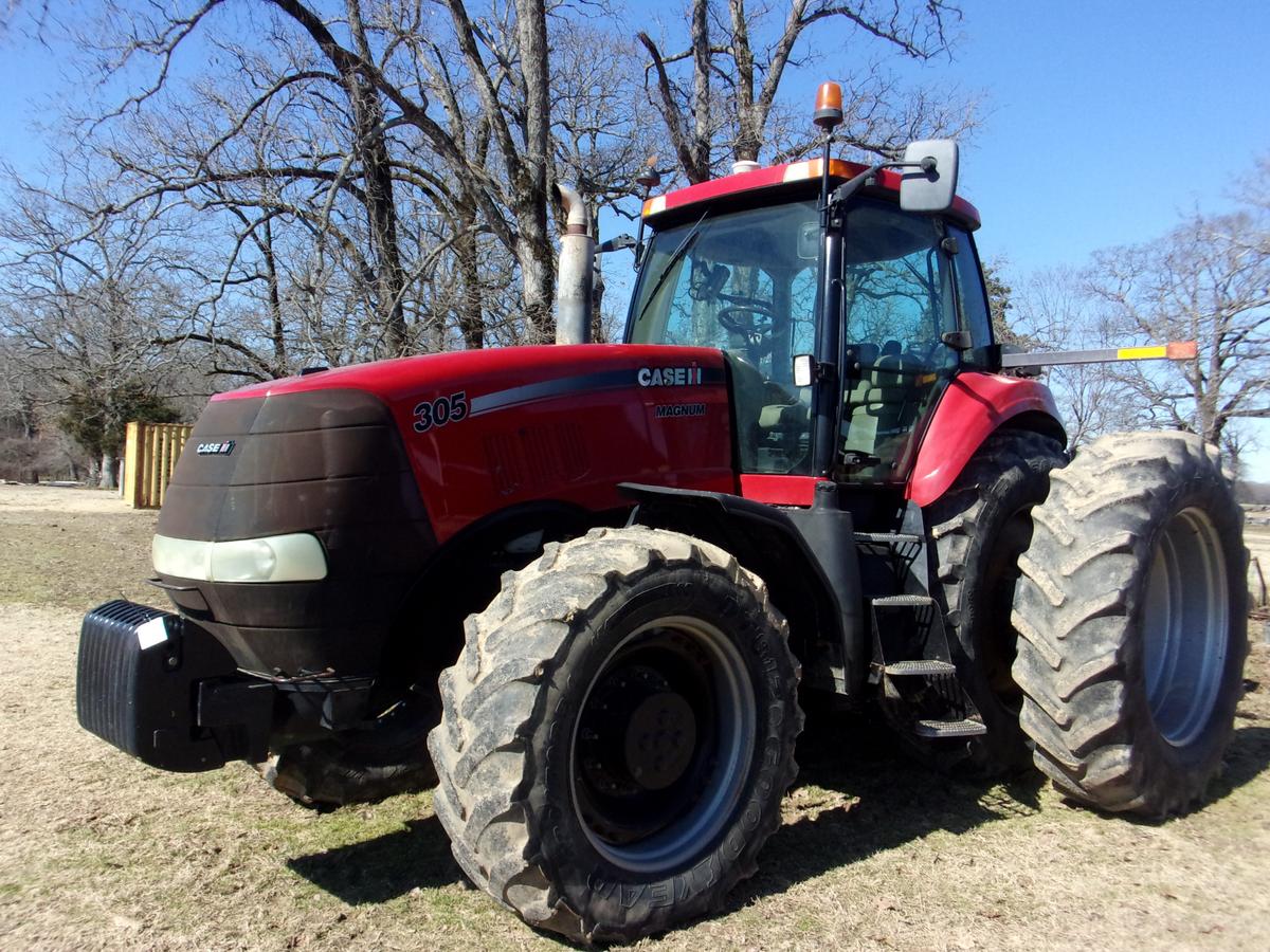 Case-IH 305 Magnum MFWD Tractor