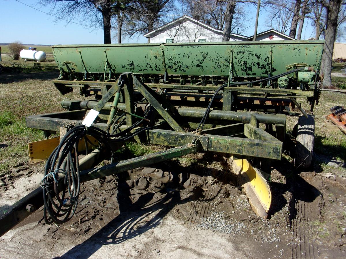 HARRISON LEVEE SQUEEZER & SEEDER