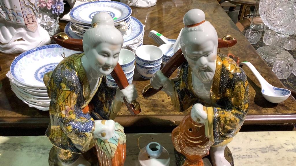 MORIAGE ASIAN FISHERMAN AND WIFE STATUES