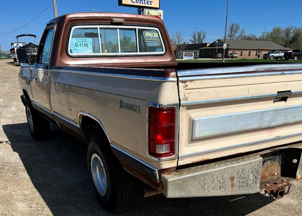 1984 Dodge W-150 4x4 prospector Selling NO RESERVE