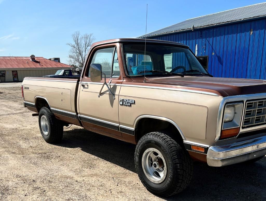 1984 Dodge W-150 4x4 prospector Selling NO RESERVE