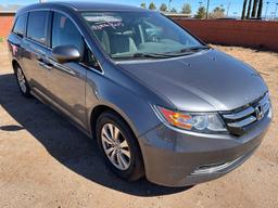 2016 Honda Odyssey SE with entertainment