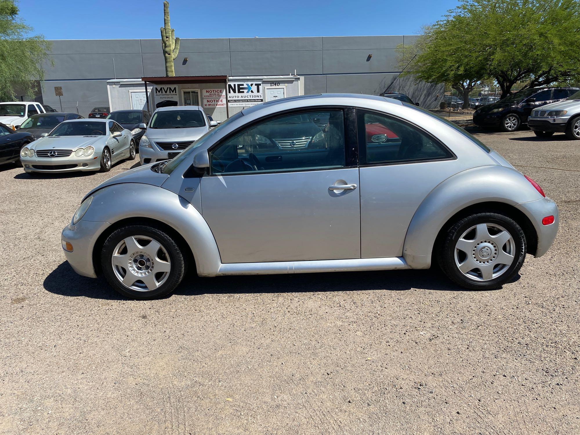 2000 Volkswagen New Beetle