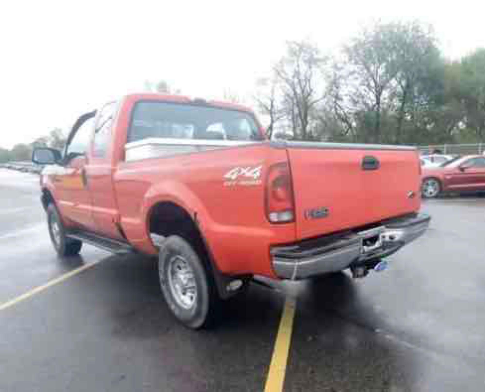 2001 Ford F-250 Pickup Truck