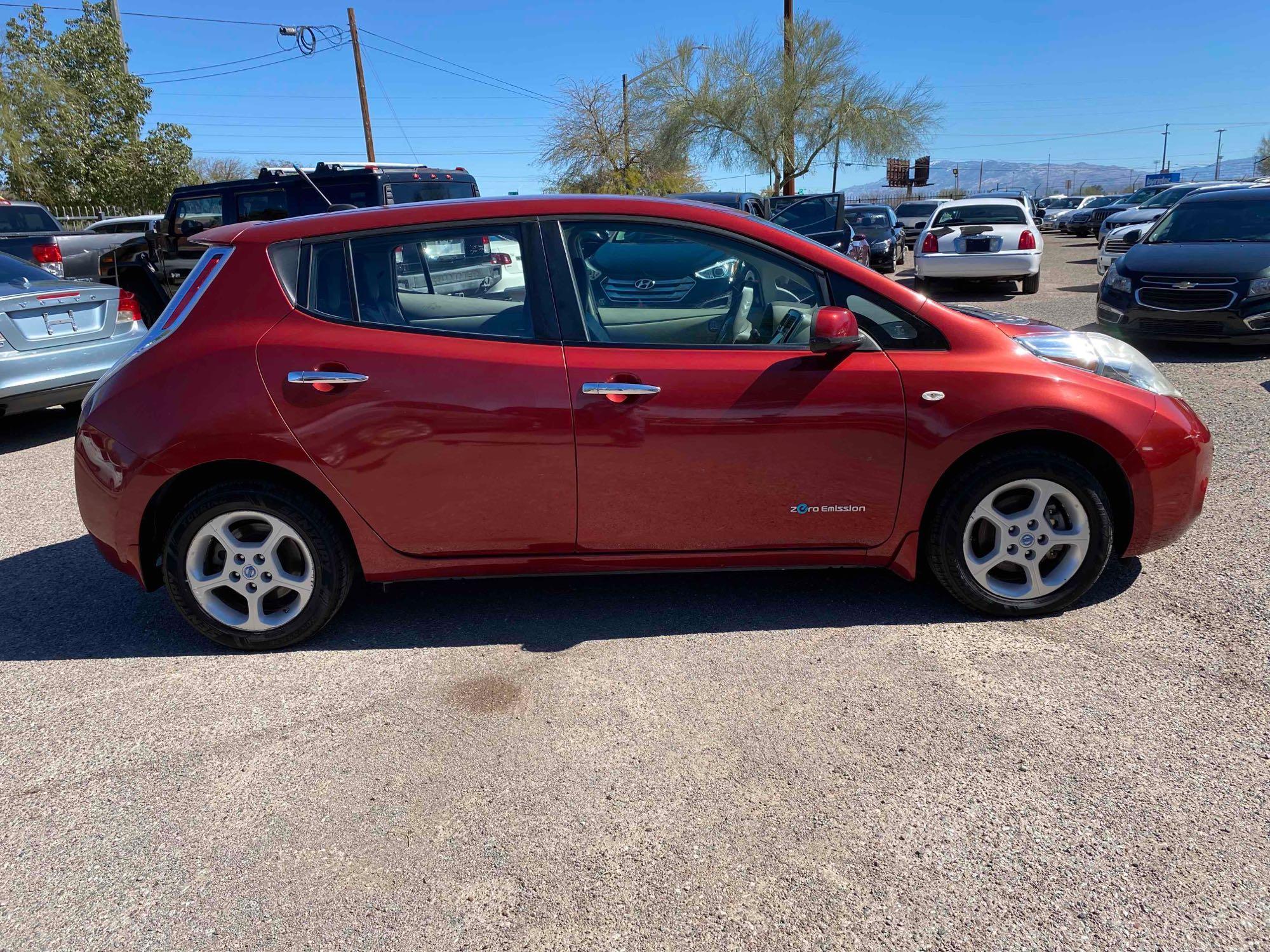 2011 Nissan LEAF