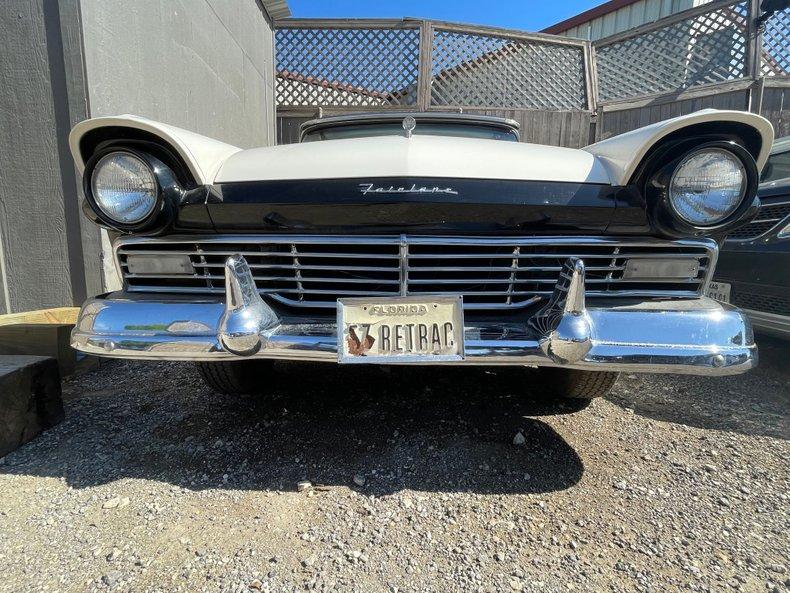 1957 Ford Fairlane 500 Skyliner Retractable Hardtop