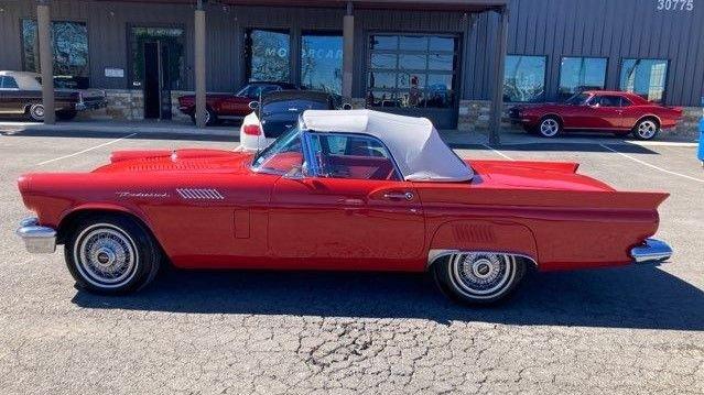 1957 Ford Thunderbird Custom