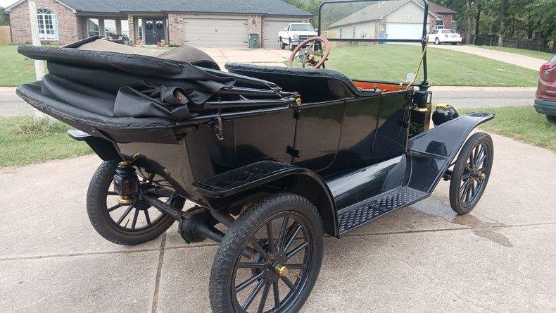 1914 Ford Model T Touring