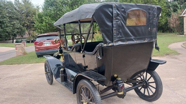 1914 Ford Model T Touring