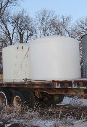 (2) 1650 GALLON POLY TANKS WITH BANJO