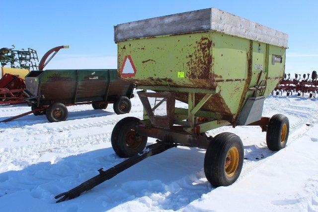 PARKER 200 BUSHEL GRAVITY BOX ON