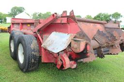 GEHL 1410 TANDEM AXLE MANURE SPREADER,