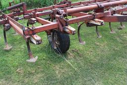 IH 45 18 1/2' VIBRA SHANK FIELD CULT, 3 BAR HARROW