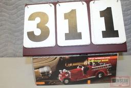 1/30 JD 1937 AHRENS-FOX FIRE TRUCK BANK,