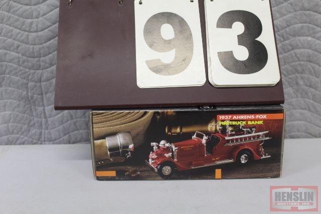 1/30 JD 1937 AHRENS-FOX FIRE TRUCK BANK